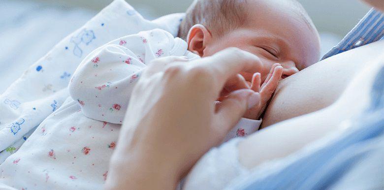 Le coussin d'allaitement : un indispensable de votre grossesse !