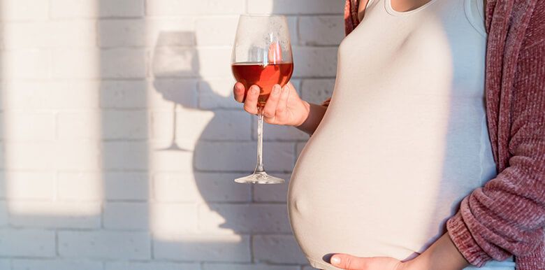Alcool pendant la grossesse : pourquoi c'est interdit