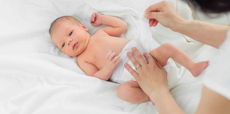 Selles de bébé : savoir quand elles sont normales et quand s'inquiéter