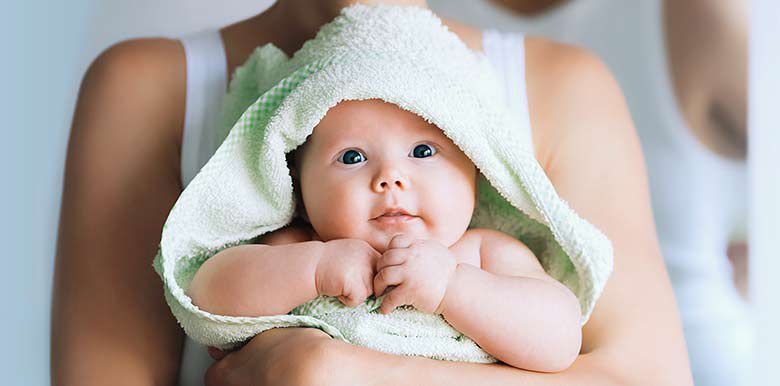 Quels produits sains pour le bain de bébé