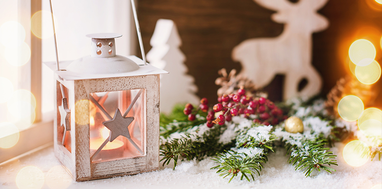 Réaliser des décorations de Noël en pâte au bicarbonate de soude