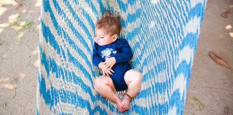 Le sommeil de bébé pendant les vacances
